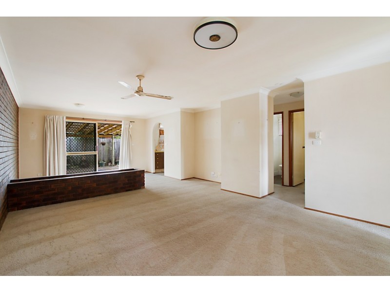 2/14 Logan Avenue, Miami QLD 4220