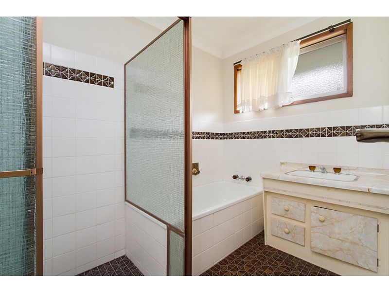 2/14 Logan Avenue, Miami QLD 4220