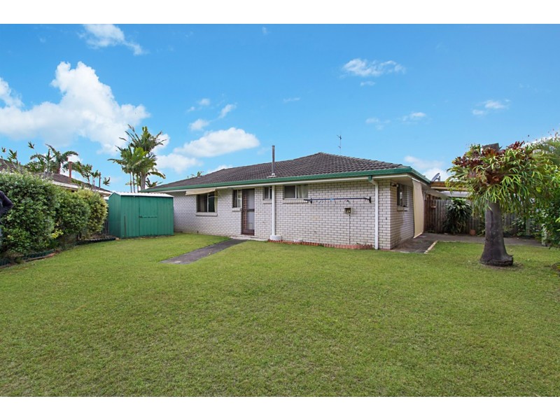 2/14 Logan Avenue, Miami QLD 4220