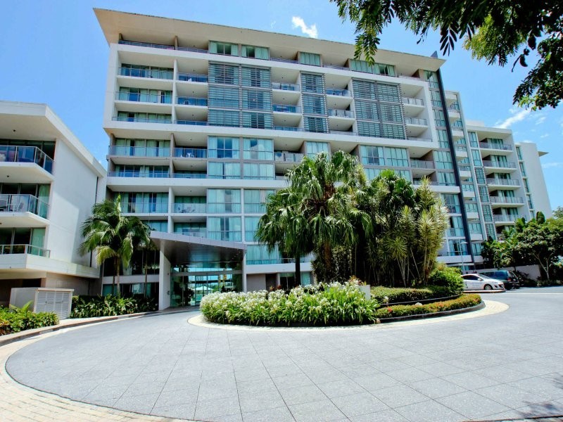 1303/33 TE Peters Drive “Fresh Water Point, Broadbeach Waters QLD 4218