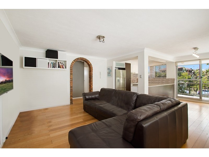 3/38 Chelsea Avenue, Broadbeach QLD 4218