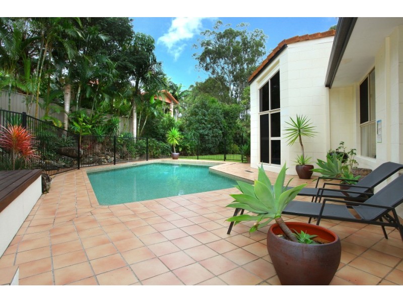 12 Chatswood Court, Robina QLD 4226