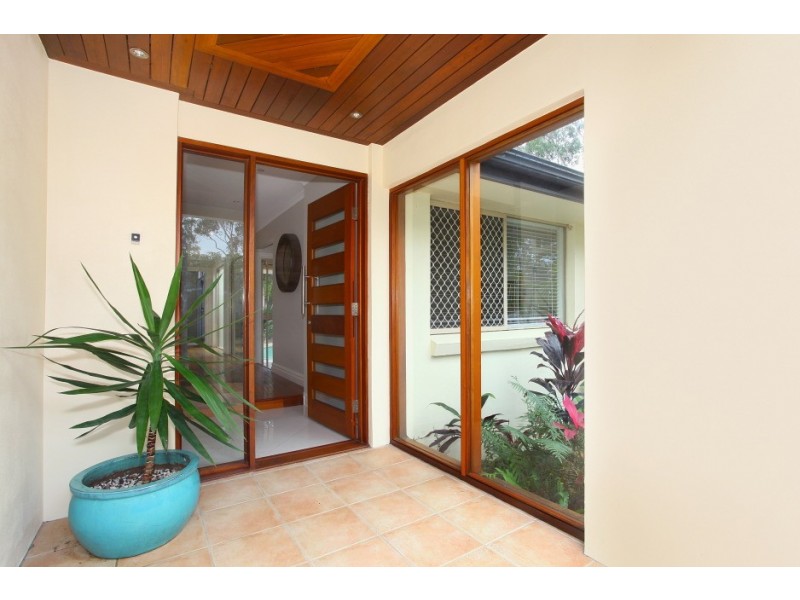 12 Chatswood Court, Robina QLD 4226