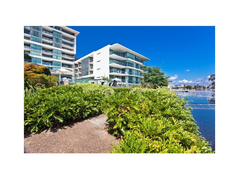 1105 ‘Freshwater Point’ 33 T E Peters Drive, Broadbeach Waters QLD 4218