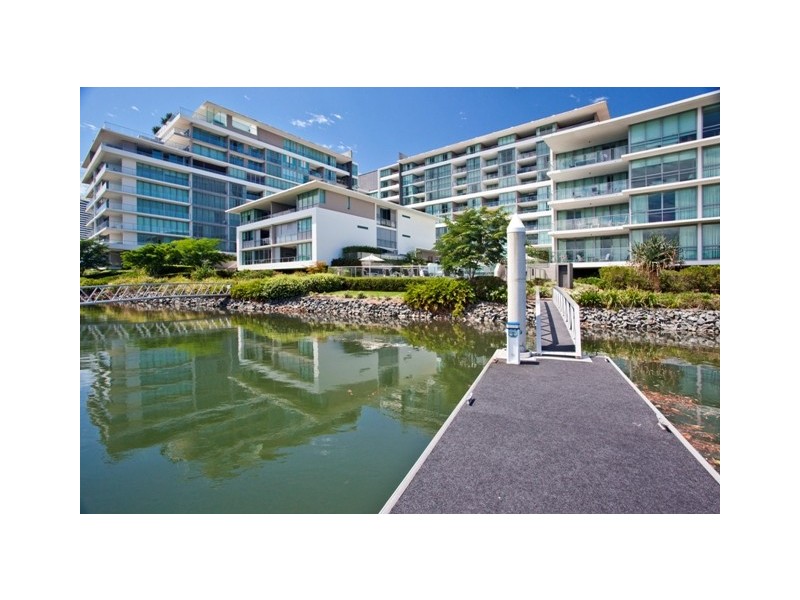 1105 ‘Freshwater Point’ 33 T E Peters Drive, Broadbeach Waters QLD 4218