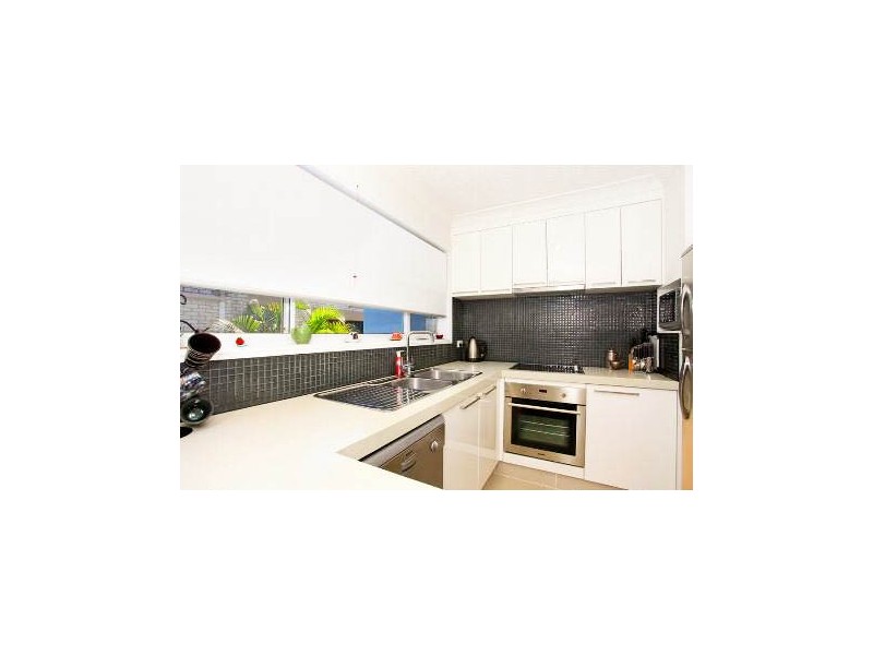 3/43 Australia Avenue, Broadbeach QLD 4218