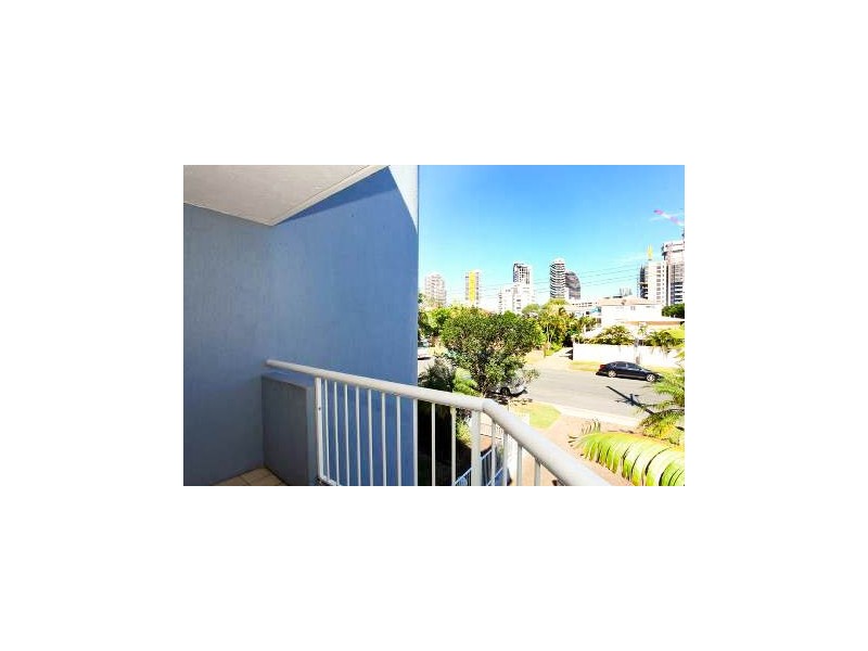 3/43 Australia Avenue, Broadbeach QLD 4218