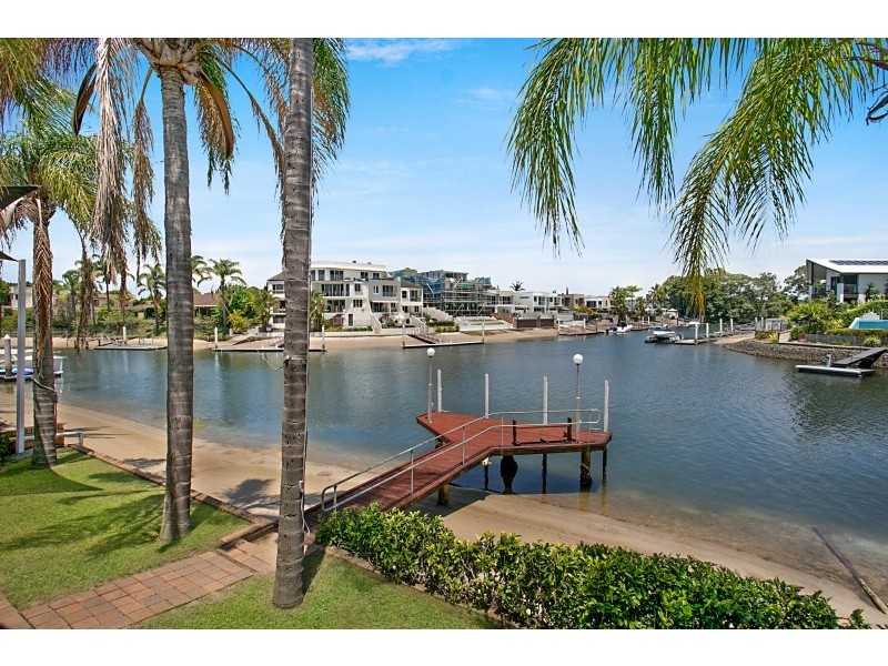 80 Gibraltar Drive, Isle Of Capri QLD 4217