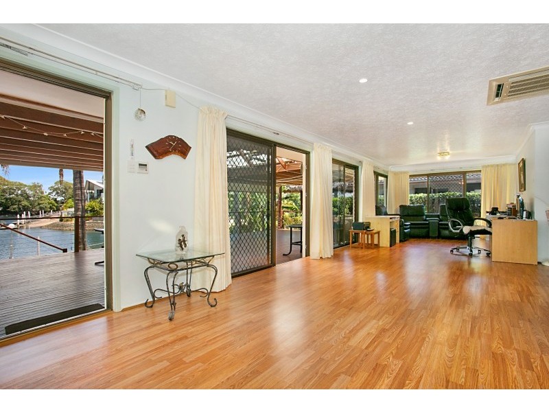 80 Gibraltar Drive, Isle Of Capri QLD 4217