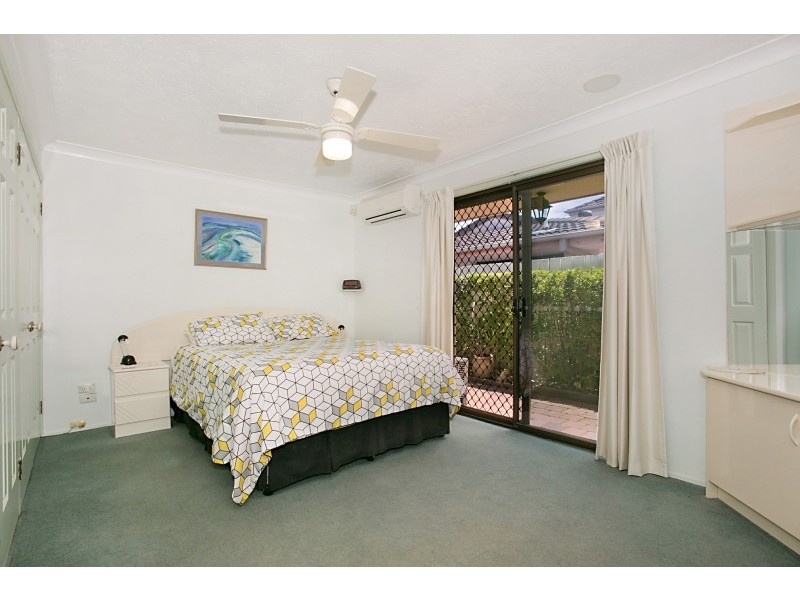 80 Gibraltar Drive, Isle Of Capri QLD 4217