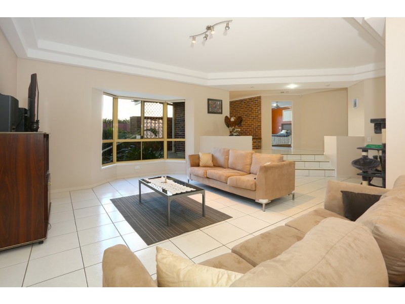 5 Masters Street, Arundel QLD 4214