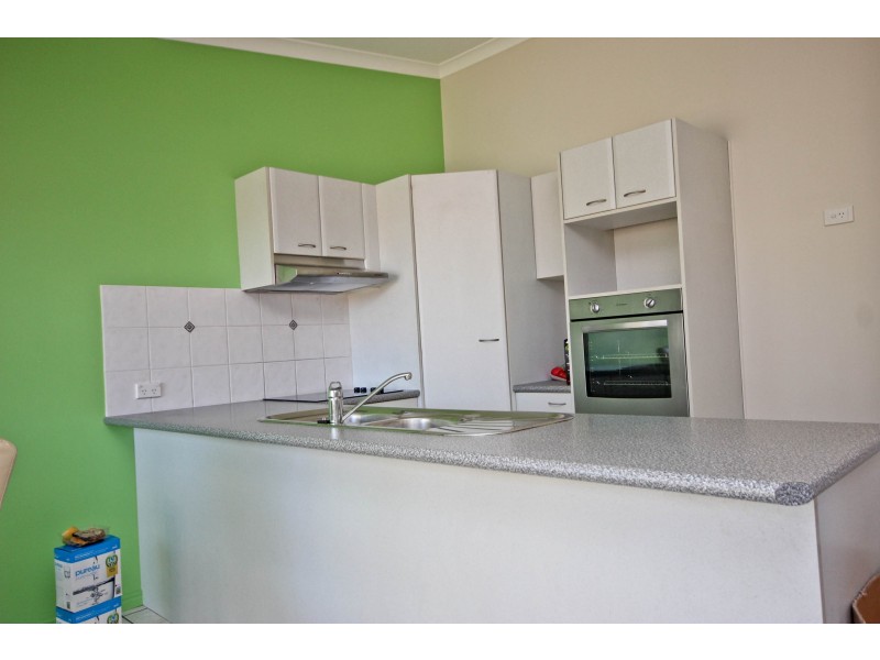 25 Palmerston Dr, Oxenford QLD 4210