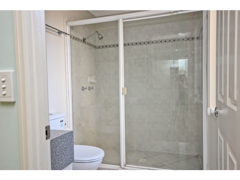 25 Palmerston Dr, Oxenford QLD 4210