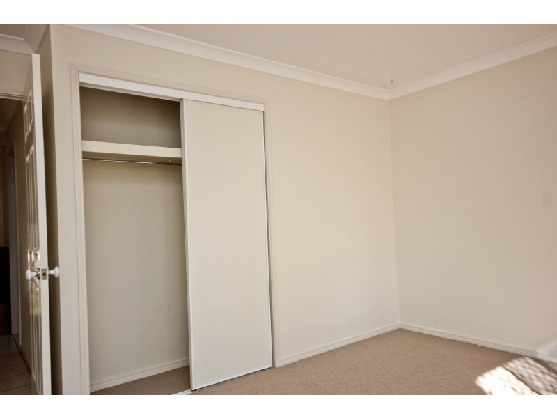 25 Palmerston Dr, Oxenford QLD 4210