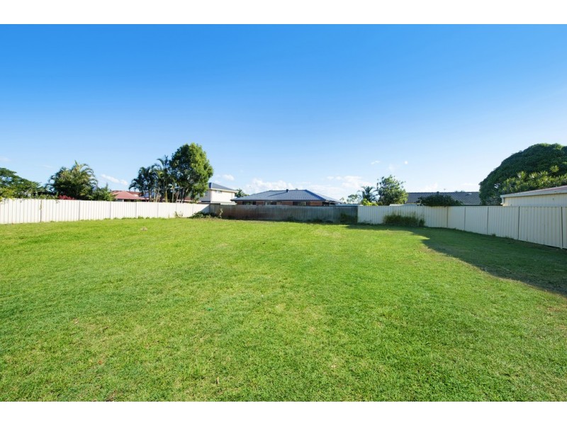 10 Ballandra Court, Mermaid Waters QLD 4218