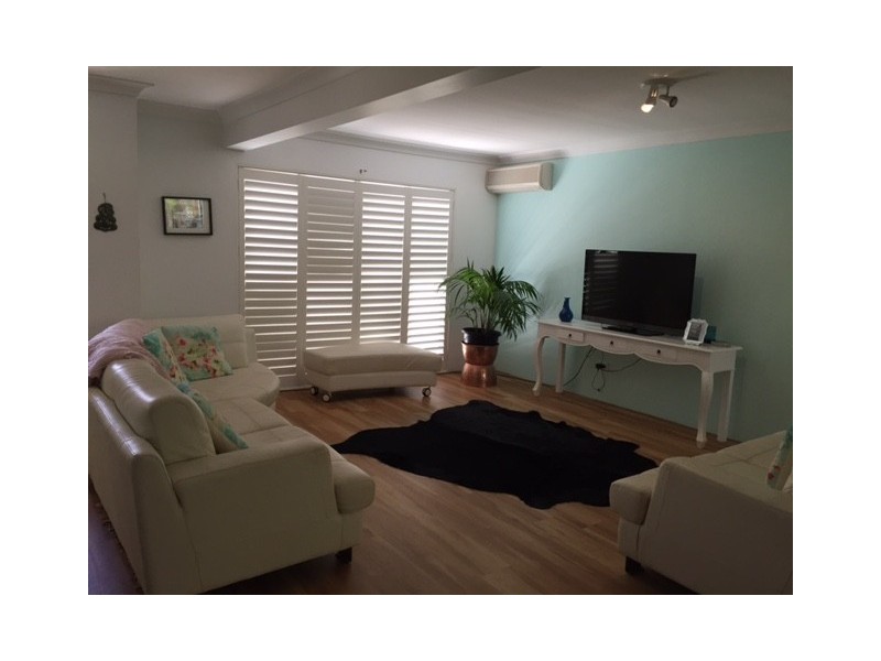 2/7 Aquila Court, Mermaid Waters QLD 4218