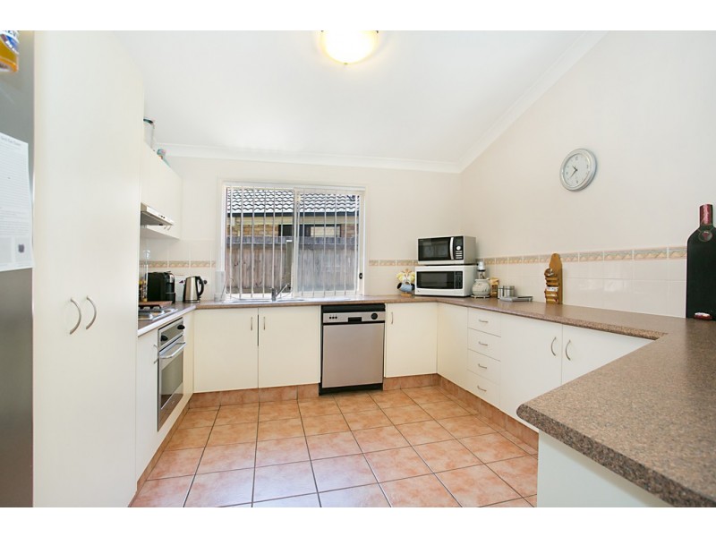 11 Gemini Circuit, Molendinar QLD 4214