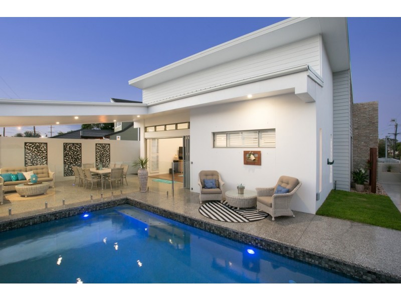 59 Pacific Avenue, Miami QLD 4220