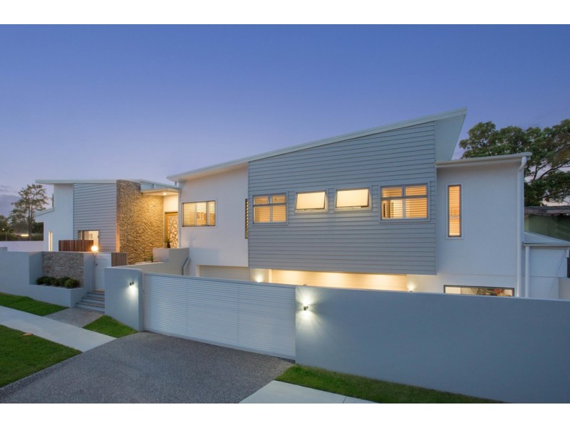 59 Pacific Avenue, Miami QLD 4220