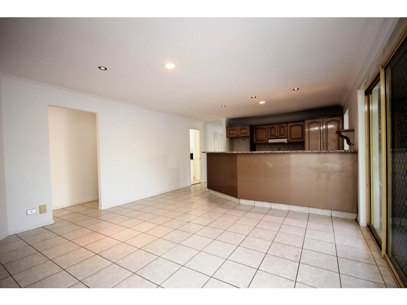 143 Monterey Keys Drive, Helensvale QLD 4212