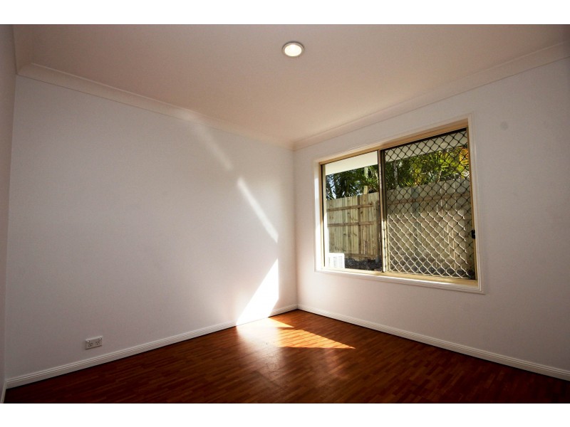 143 Monterey Keys Drive, Helensvale QLD 4212
