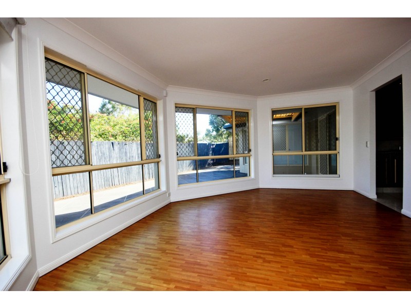 143 Monterey Keys Drive, Helensvale QLD 4212