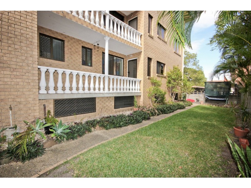3/6 Genoa St, Surfers Paradise QLD 4217
