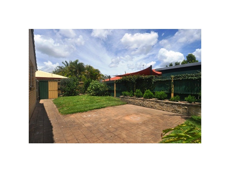 2/10 Coventry Court, Labrador QLD 4215