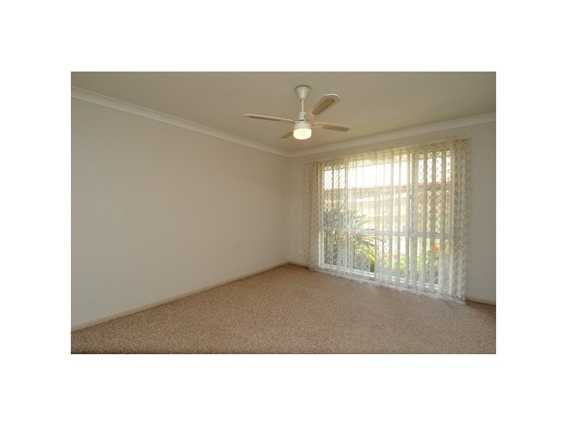 2/10 Coventry Court, Labrador QLD 4215