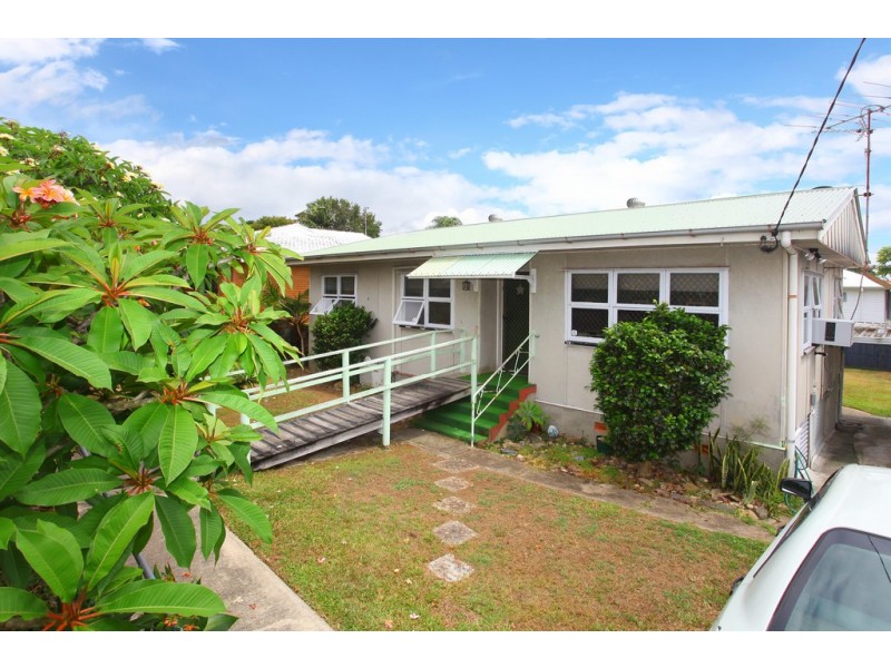 115 Falconer Street, Southport QLD 4215