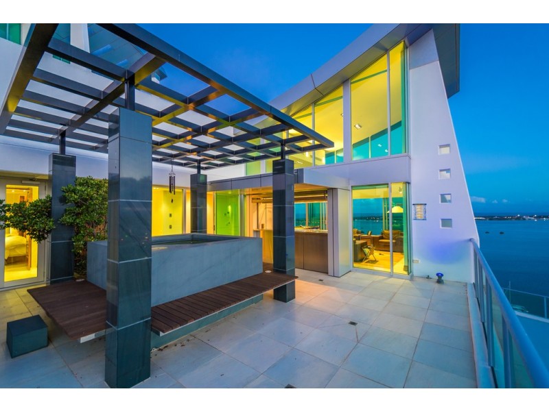 1703 ‘Aqua’ 300 Marine Parade, Labrador QLD 4215