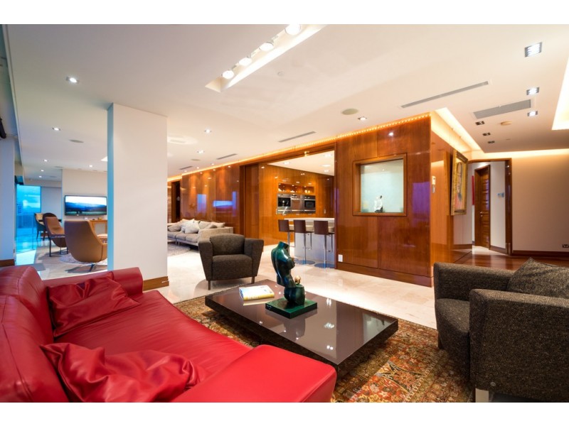 1703 ‘Aqua’ 300 Marine Parade, Labrador QLD 4215