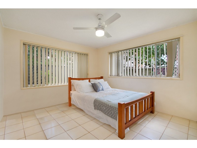 1/26 Leonard Avenue, Surfers Paradise QLD 4217