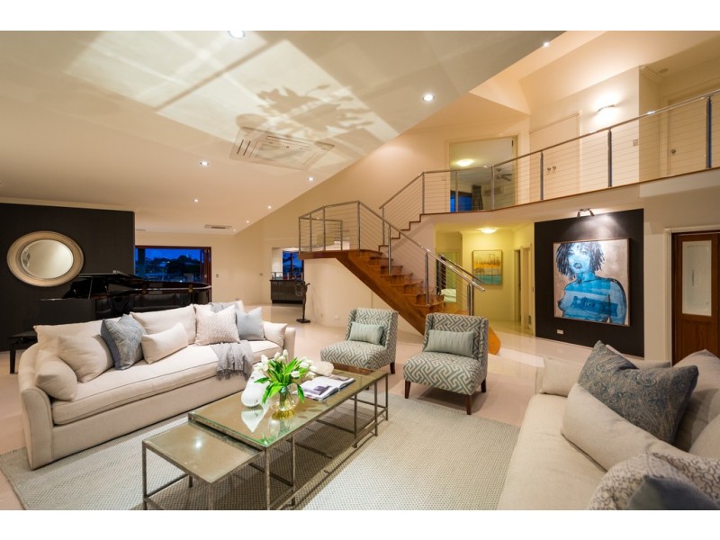 6 Platypus Avenue, Sorrento QLD 4217