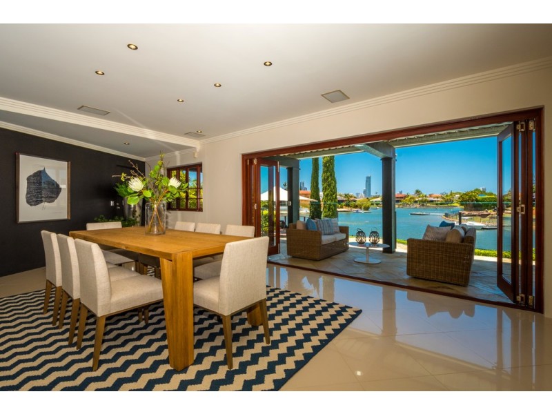 6 Platypus Avenue, Sorrento QLD 4217