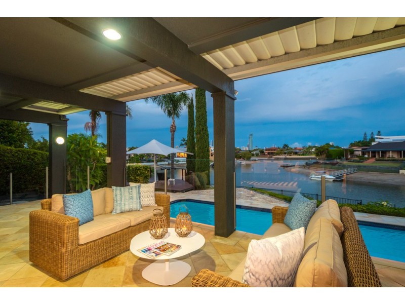 6 Platypus Avenue, Sorrento QLD 4217