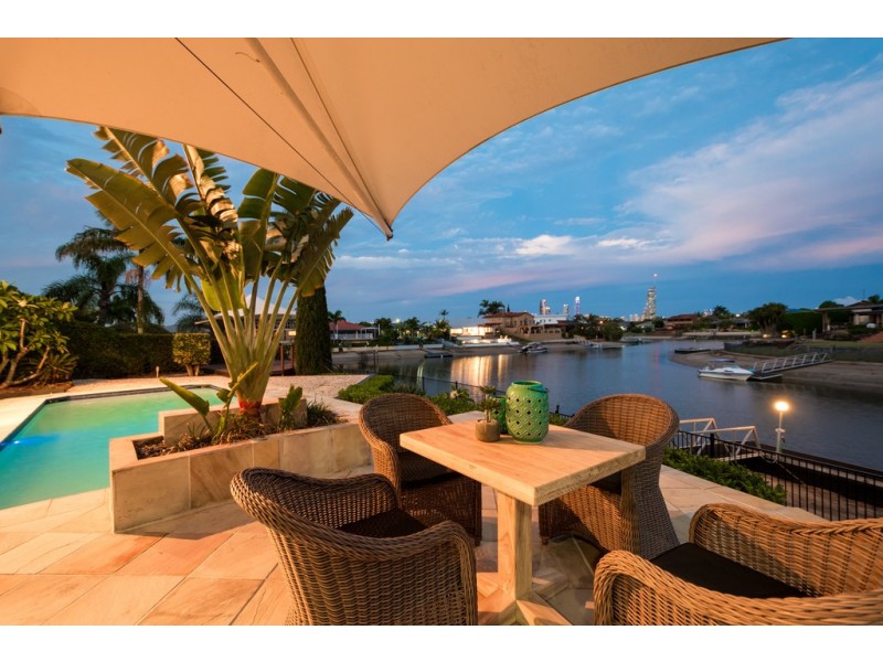 6 Platypus Avenue, Sorrento QLD 4217