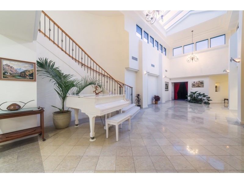 28 Maryland Avenue, Carrara QLD 4211