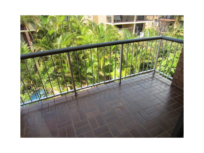 10/22 Britannia Avenue, Broadbeach QLD 4218