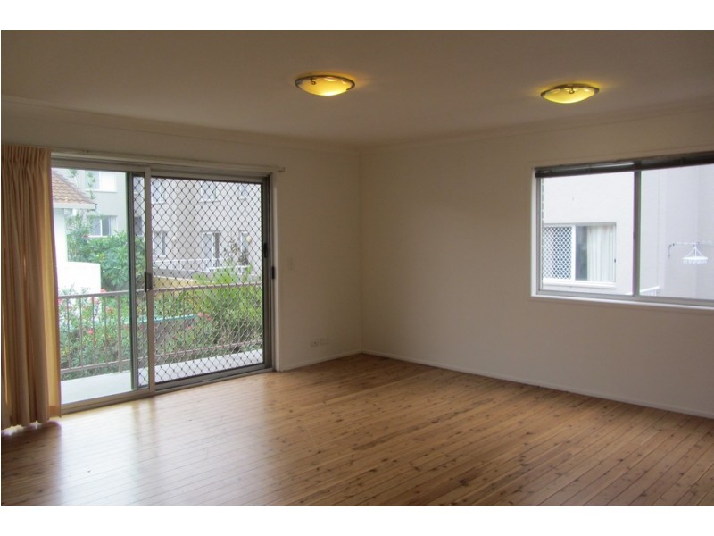 5/21 Jubilee Ave, Broadbeach QLD 4218