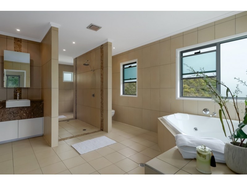 100 Nancol Drive, Tallebudgera Valley QLD 4228