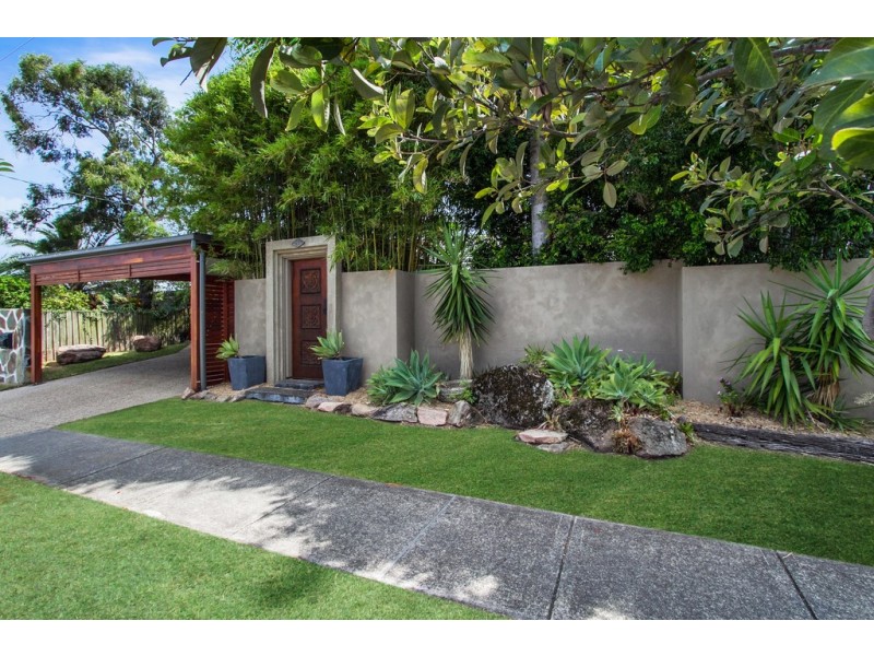 36 Allambi Avenue, Broadbeach Waters QLD 4218