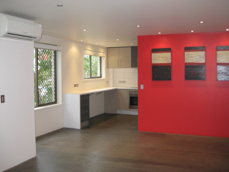 4/16 First Ave, Broadbeach QLD 4218