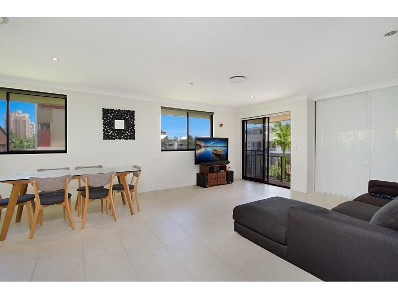 8 ‘Sausalito Bay’ 14 First Avenue, Broadbeach QLD 4218