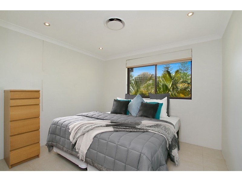 8 ‘Sausalito Bay’ 14 First Avenue, Broadbeach QLD 4218