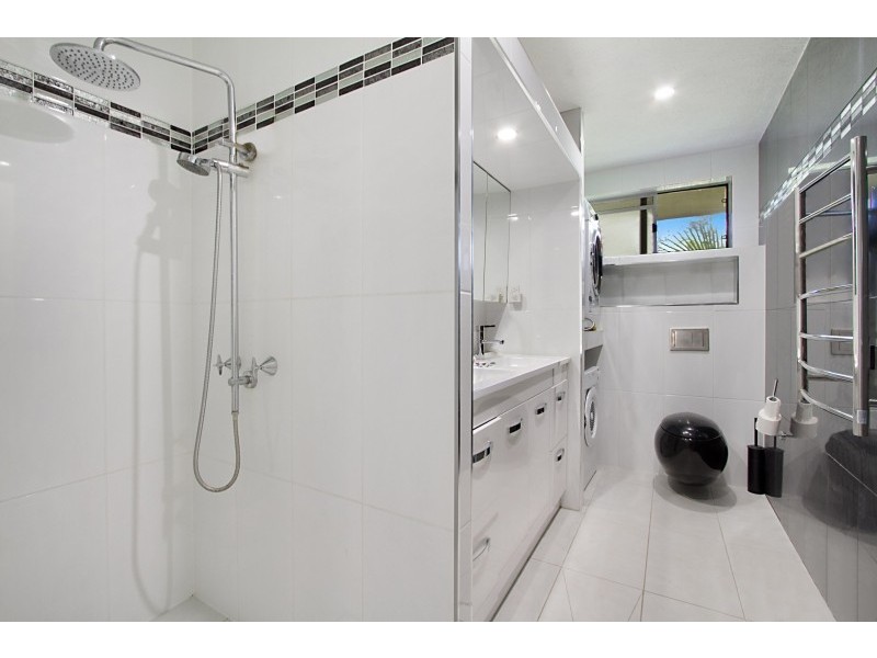 8 ‘Sausalito Bay’ 14 First Avenue, Broadbeach QLD 4218