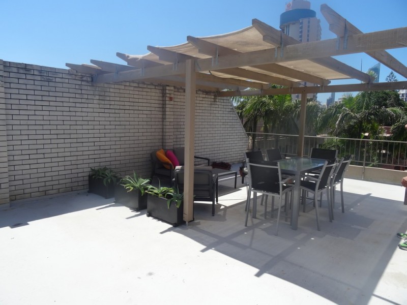 14/24 Second Avenue, Broadbeach QLD 4218