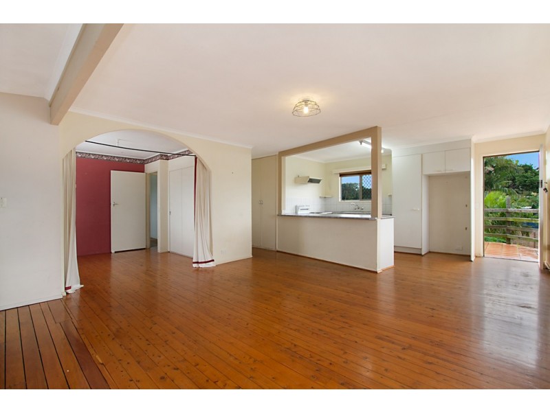 3 Gaye Parade, Miami QLD 4220