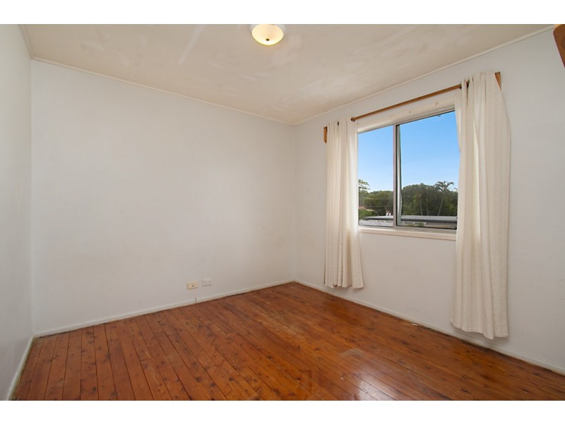 3 Gaye Parade, Miami QLD 4220