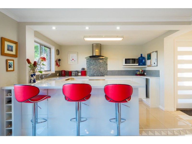 108 – 110 Salerno Street, Isle Of Capri QLD 4217